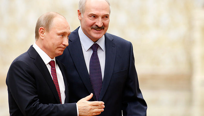 Президент Белоруссии Александр Лукашенко и российский президент Владимир Путин на переговорах в...