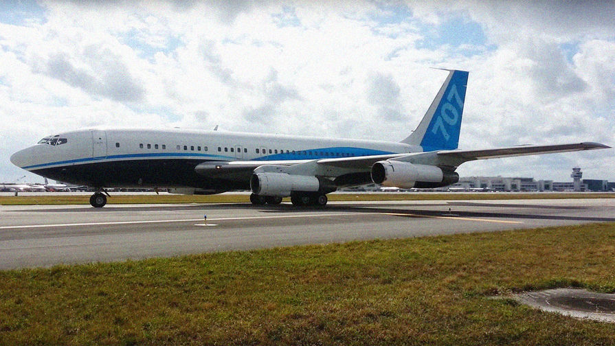 Boeing 707 с бортовым номером 9Q-CLK в аэропорту Майами, 2013 год