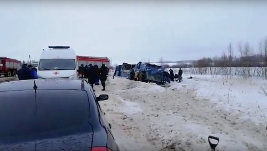 Последствия ДТП с участие автобуса с детьми в Калужской области, 3 февраля 2019 года