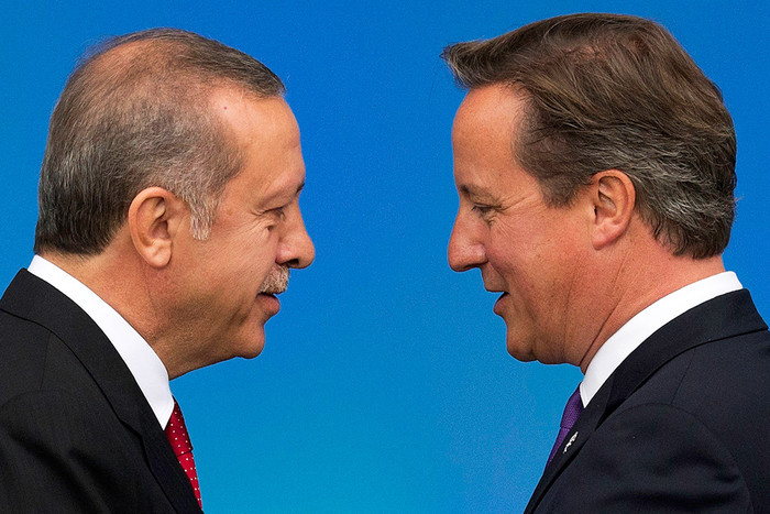 Во вторник в Турцию прибыл премьер-министр Великобритании Дэвид Кэмерон