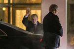Экс-президент Украины Леонид Кучма перед началом встречи трехсторонней контактной группы «Украина — Россия — ОБСЕ»