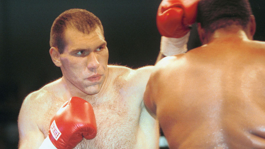 Боксер из&nbsp;Санкт-Петербурга Николай Валуев, июль 2001 года