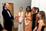 Принц Уильям во время встречи с британскими актрисами после вручения кинопремии Bafta, Лондон, 18 февраля 2024 года