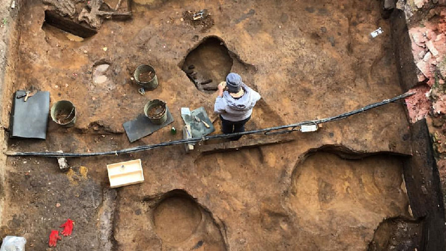 Тайны древних людей: в черепе мамонта нашли клад
