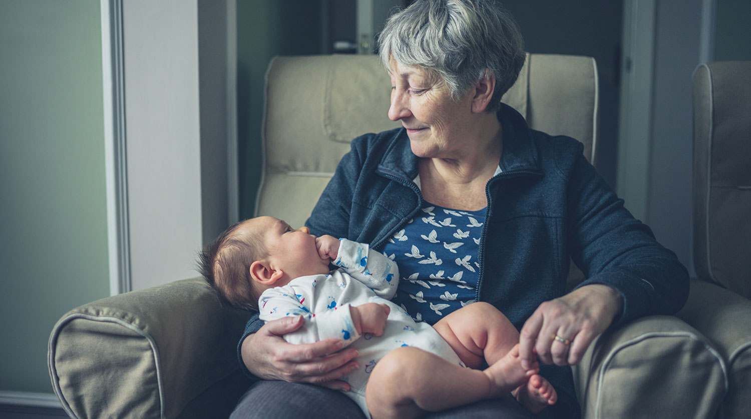 5 причин, почему вы должны успокоиться, если ребенок любит бабушку больше вас