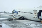 Пассажирский самолет Boeing авиакомпании Utair, совершивший жесткую посадку в аэропорту Усинска, 9 февраля 2020 года