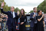 Принцы Уильям и Гарри с супругами Кейт Миддлтон и Меган Маркл у Виндзорского замка, 10 сентября 2022 года