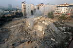 Разрушенная в результате атаки Израиля башня Ватан в городе Газа, 8 октября 2023 года