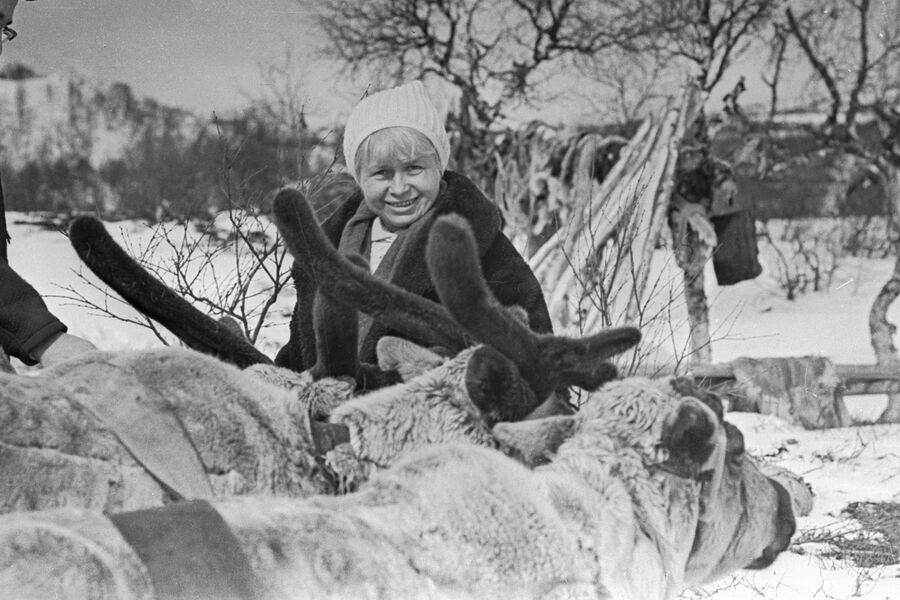 Александра Пахмутова в&nbsp;заполярном оленеводческом совхозе, 1965&nbsp;год