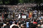 Марш верующих против ЛГБТ-активистов в Тбилиси