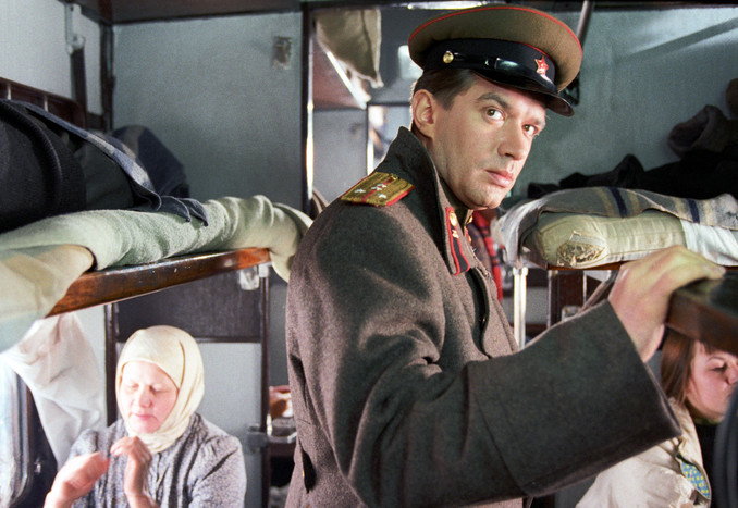 Владимир Машков во время съемок фильма &laquo;Вор&raquo;(1997 г.) 