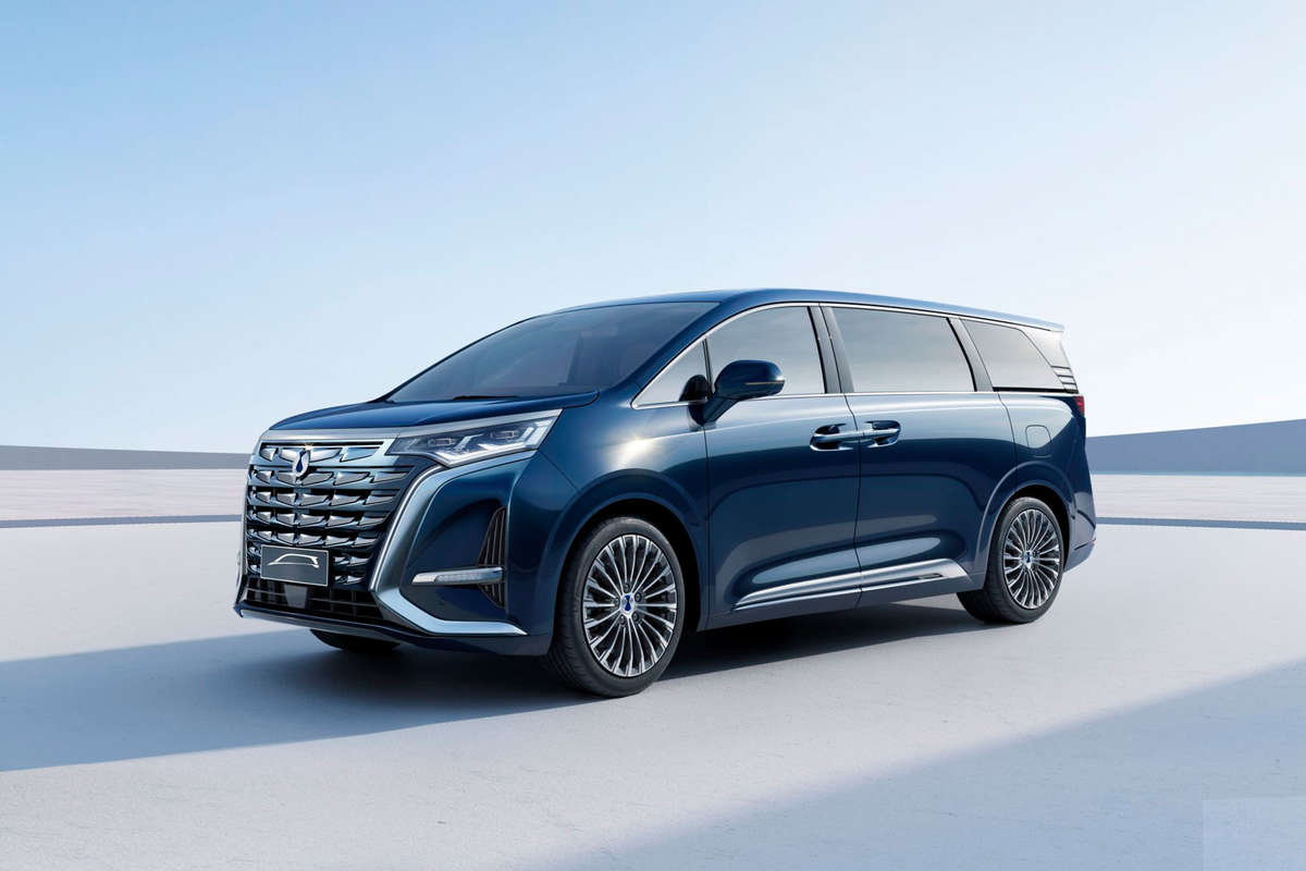 В Китае дебютировал «клон» Toyota Alphard - Газета.Ru | Новости