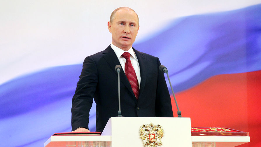 Избранный президент России Владимир Путин на церемонии инаугурации в Андреевском зале Большого Кремлевского дворца, 7 мая 2012 года