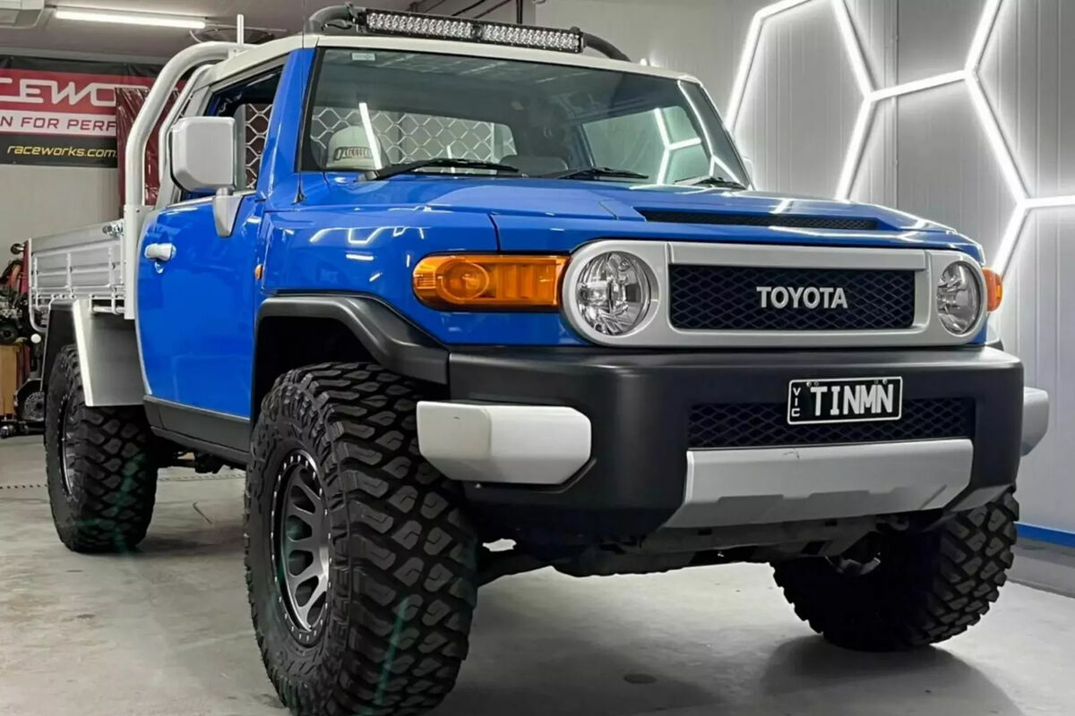 Австралийские тюнеры сделали из внедорожника Toyota FJ Cruiser грузовик -  Газета.Ru | Новости