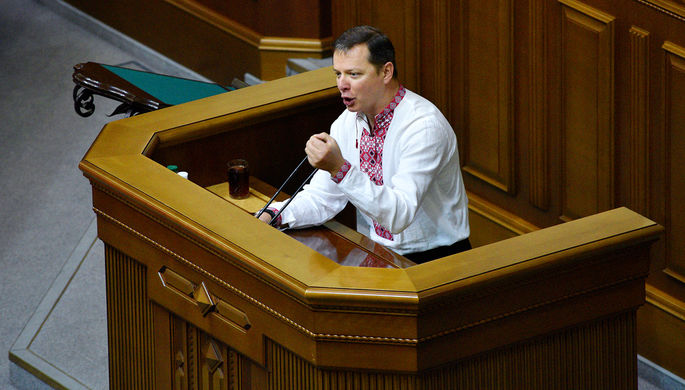 Олег Ляшко выступает на заседании Верховной рады Украины в Киеве