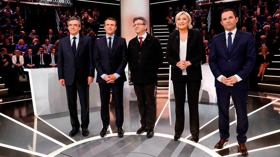 Кандидаты в президенты Франции перед дебатами на телеканала TF1 в пригороде Парижа, 20 марта 2017 года