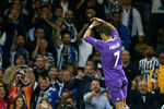 Футболист «Реала» Криштиану Роналду радуется забитому мячу в финальном матче Лиги чемпионов с «Ювентусом»