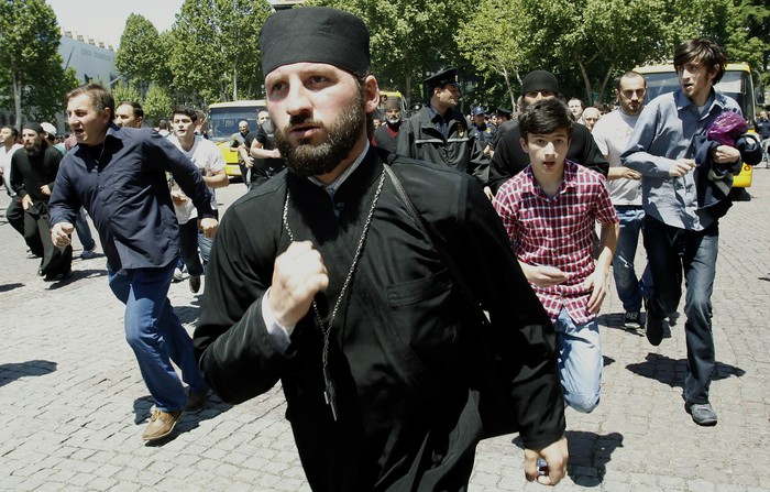 Столкновения верующих с&nbsp;ЛГБТ-активистами в&nbsp;Тбилиси