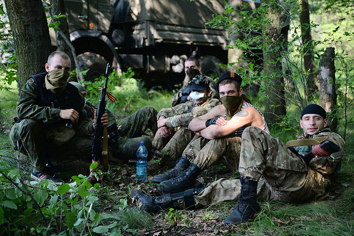 Бойцы батальона «Восток» в тренировочном лагере формирования в Донецкой области