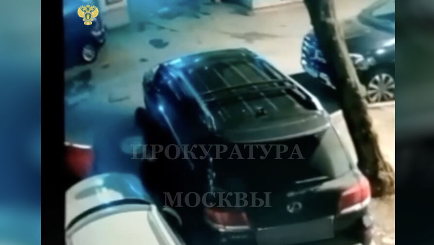 Поджигатели Volvo и Lexus в центре Москвы получили условные сроки