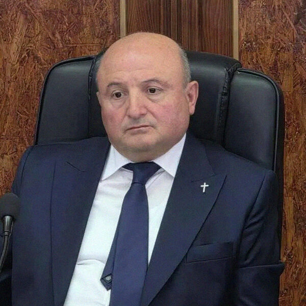 Предлагал союз с Россией: мэра армянского Гюмри обвинили в призывах к отказу от суверенитета