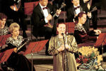 Александра Стрельченко во время концерта в честь 40-летия творческой деятельности, 2000 год