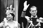 В 1952 году, после смерти короля Георга VI и восшествия на престол Елизаветы II, Филипп стал супругом царствующего монарха, но титул принца-консорта не принял