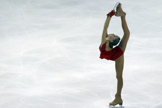 Елена Радионова в короткой программе на этапе Гран-при во Франции