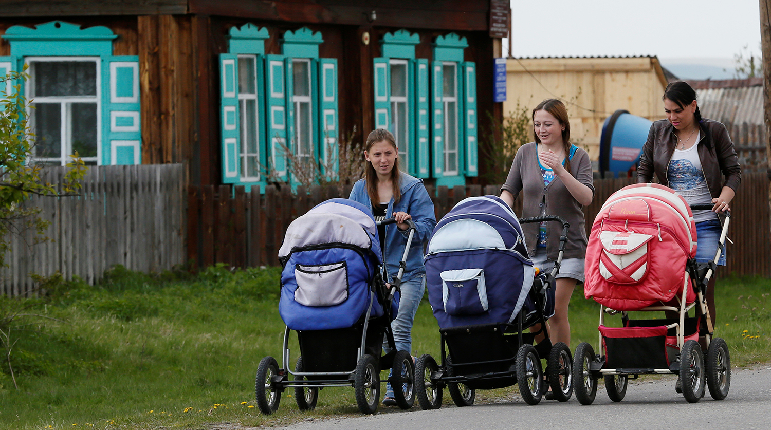 Названа необходимая для российской семьи сумма для жизни