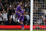 Футболисты «Реала» Серхио Рамос и Криштиану Роналду радуются забитому мячу в финальном матче Лиги чемпионов с «Ювентусом»