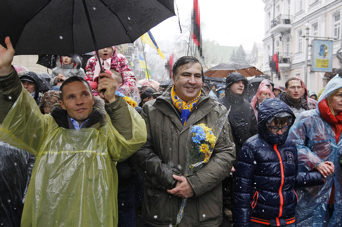 Сторонники бывшего губернатора Одесской области Михаила Саакашвили на «Марше возмущенных» в центре Киева