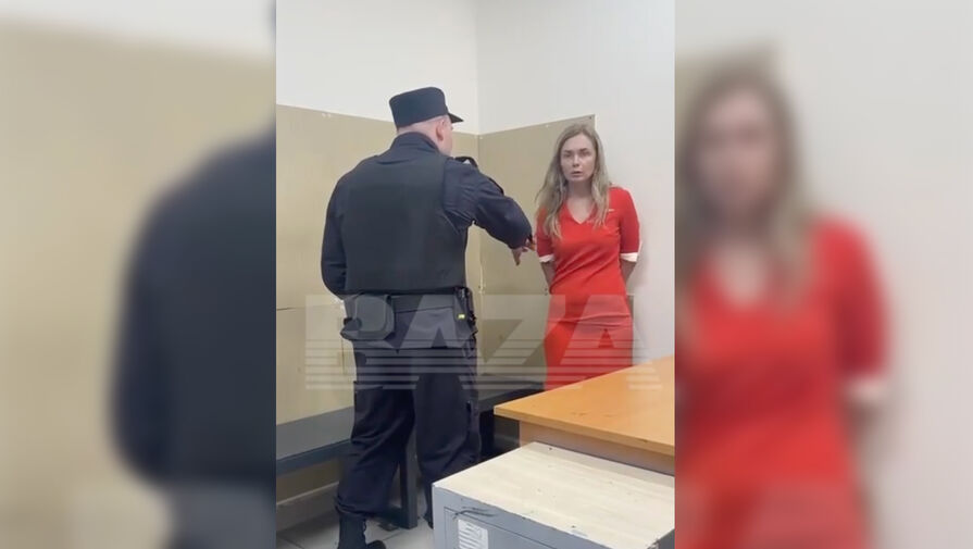 Бортпроводницу задержали за неадекватное поведение в Шереметьево