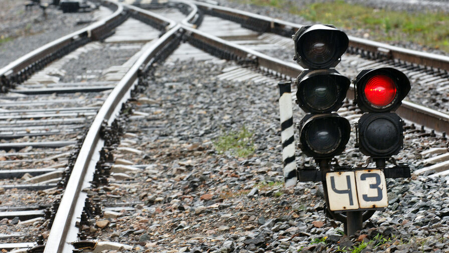 Shot: диверсанты подожгли оборудование на железной дороге в Новосибирске