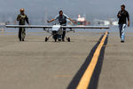 Испытания беспилотных воздушных транспортных средств на военно-морской базе Вентура-Каунти в США