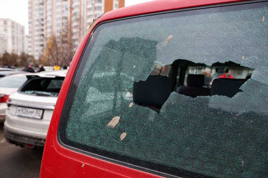 Последствия обрушения конструкции демонтируемого горнолыжного комплекса &laquo;Снежком&raquo; в&nbsp;Красногорске, 11&nbsp;ноября 2025&nbsp;года