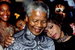 Президент ЮАР Нельсон Мандела и певица Уитни Хьюстон