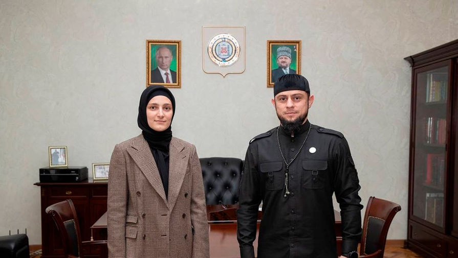 Старшая дочь Кадырова стала заслуженным работником культуры Чечни