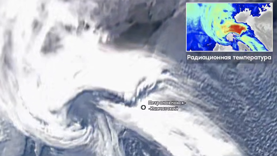 Роскосмос показал спутниковые кадры снежного циклона над Петропавловском-Камчатским