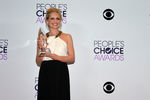 В 2014 году Сара Мишель Геллар получила награду People’s Choice Awards за лучшую женскую роль в сериале «Сумасшедшие» 