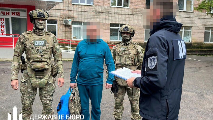 На Украине экс-главу военкомата арестовали за помощь уклонистам
