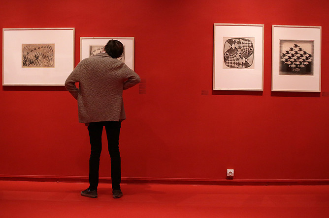 В Московском музее современного искусства открылась ретроспективная выставка знаменитого голландского графика Маурица Эшера