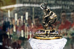 Кубок, вручавшийся за победу в чемпионатах СССР и России с 1958 по 2001 год, представлен в Музее футбольного клуба «Спартак» на стадионе «Открытие Арена»