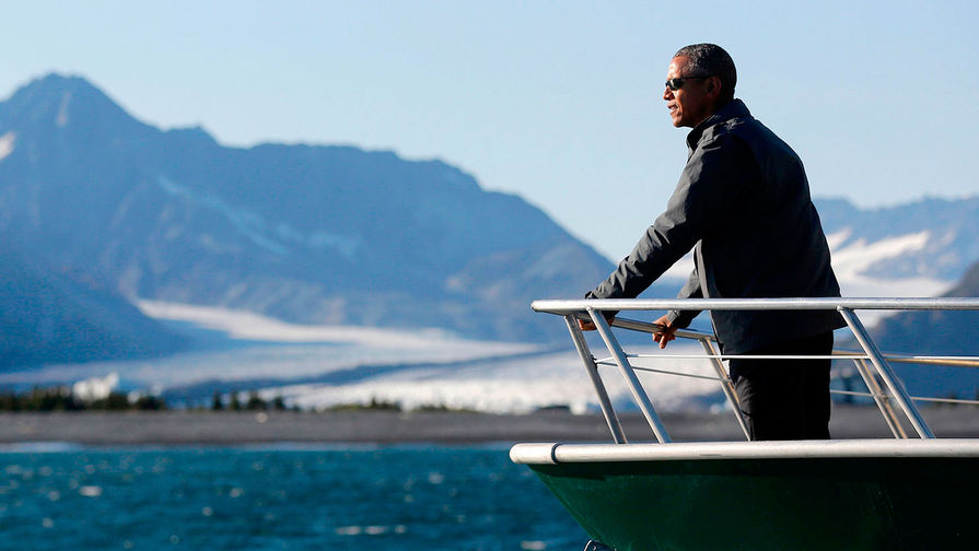 Президент США Барак Обама во время прогулки по Национальному парку Кенай-Фьордс на Аляске