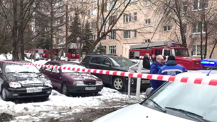 Последствия взрыва в жилом доме на улице Зеленой в Химках, 19 марта 2021 года