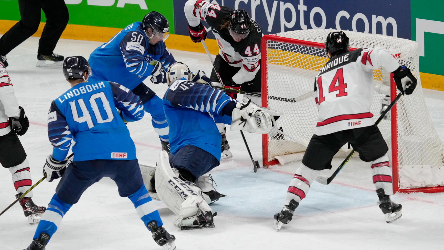Хоккей чемпионат фонбет 1 8. ЧМ по хоккею 2021 Канада Финляндия. ЧМ 2021 по хоккею финал Канада Финляндия. Хоккей сборная Финляндии 2021.