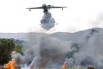 Самолет-амфибия Бе-200 во время тушения лесных пожаров в Турции, 30 июля 2021 года
