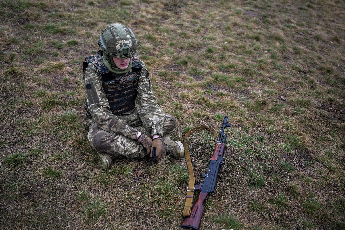 В ДНР эвакуировали более 15 тел украинских военнослужащих - Газета.Ru |  Новости