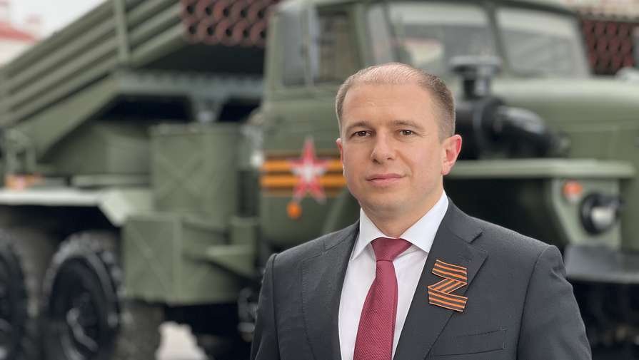 Михаил Романов поздравил петербуржцев с 77-ой годовщиной Победы в Великой Отечественной войне