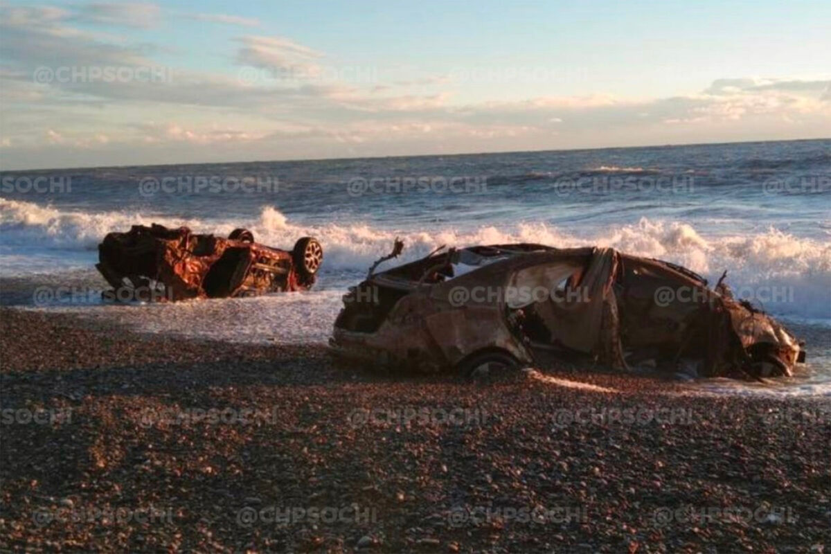 шторм в охотском море