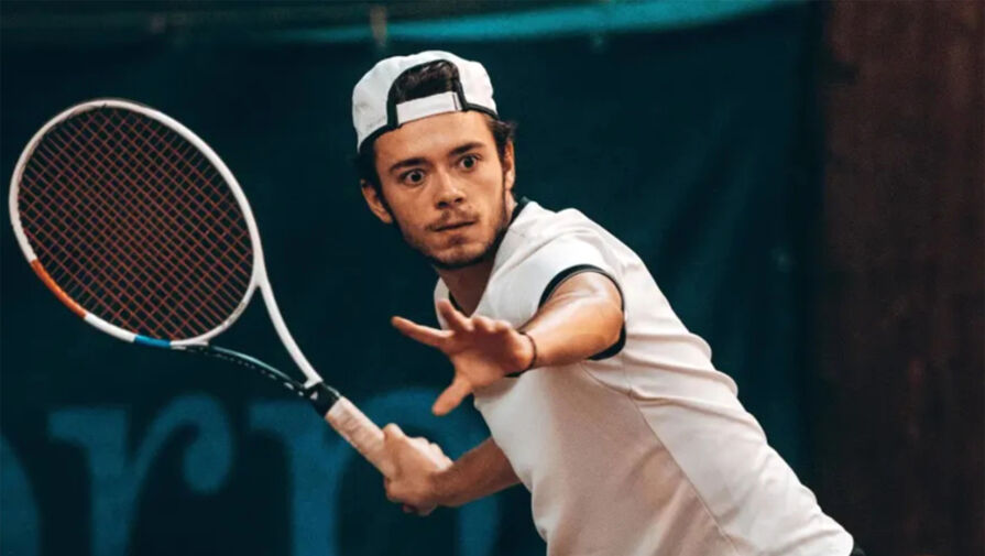 Французского теннисиста отстранили на 20 лет за мошенничество